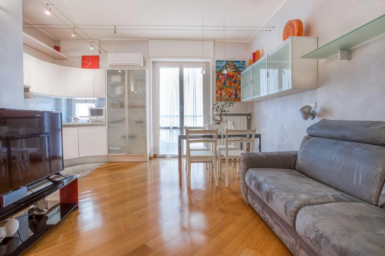 米兰Joivy Vibrant Flat With Balcony公寓 外观 照片